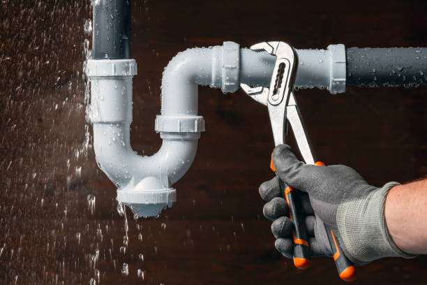 Professional Drain Cleaning technician working in Mound City, IL